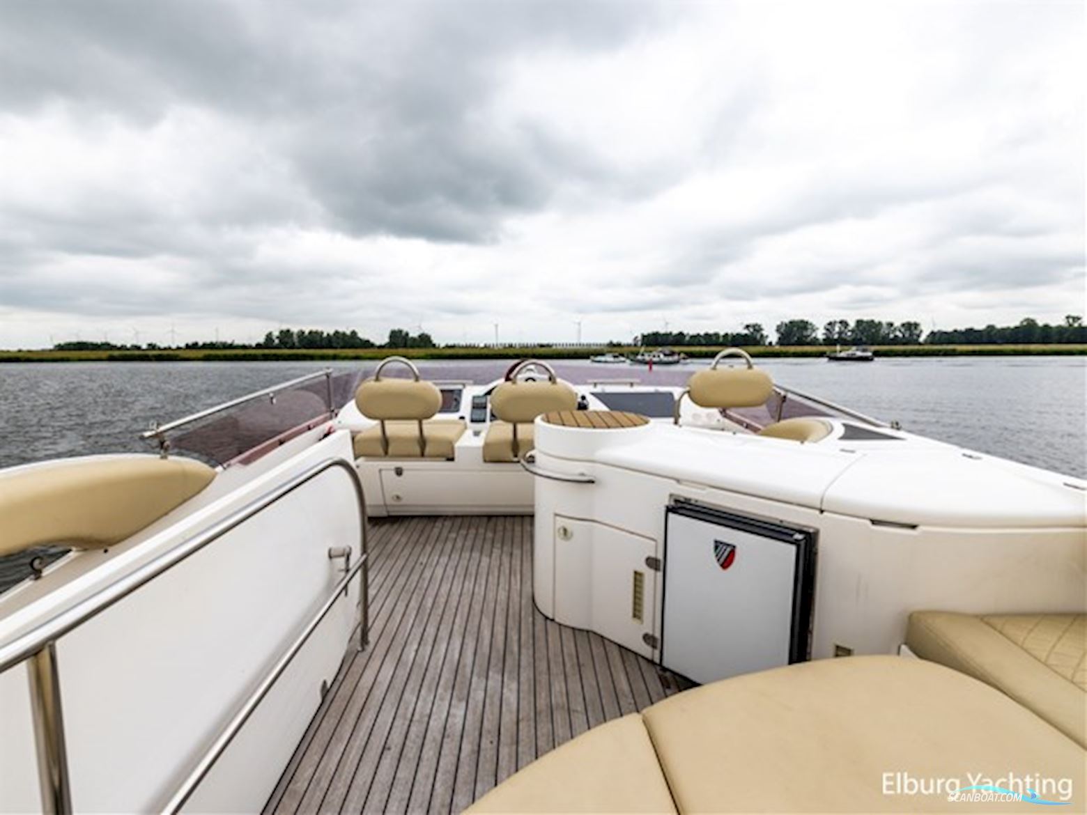 Fairline Phantom 50 - Flybridge 