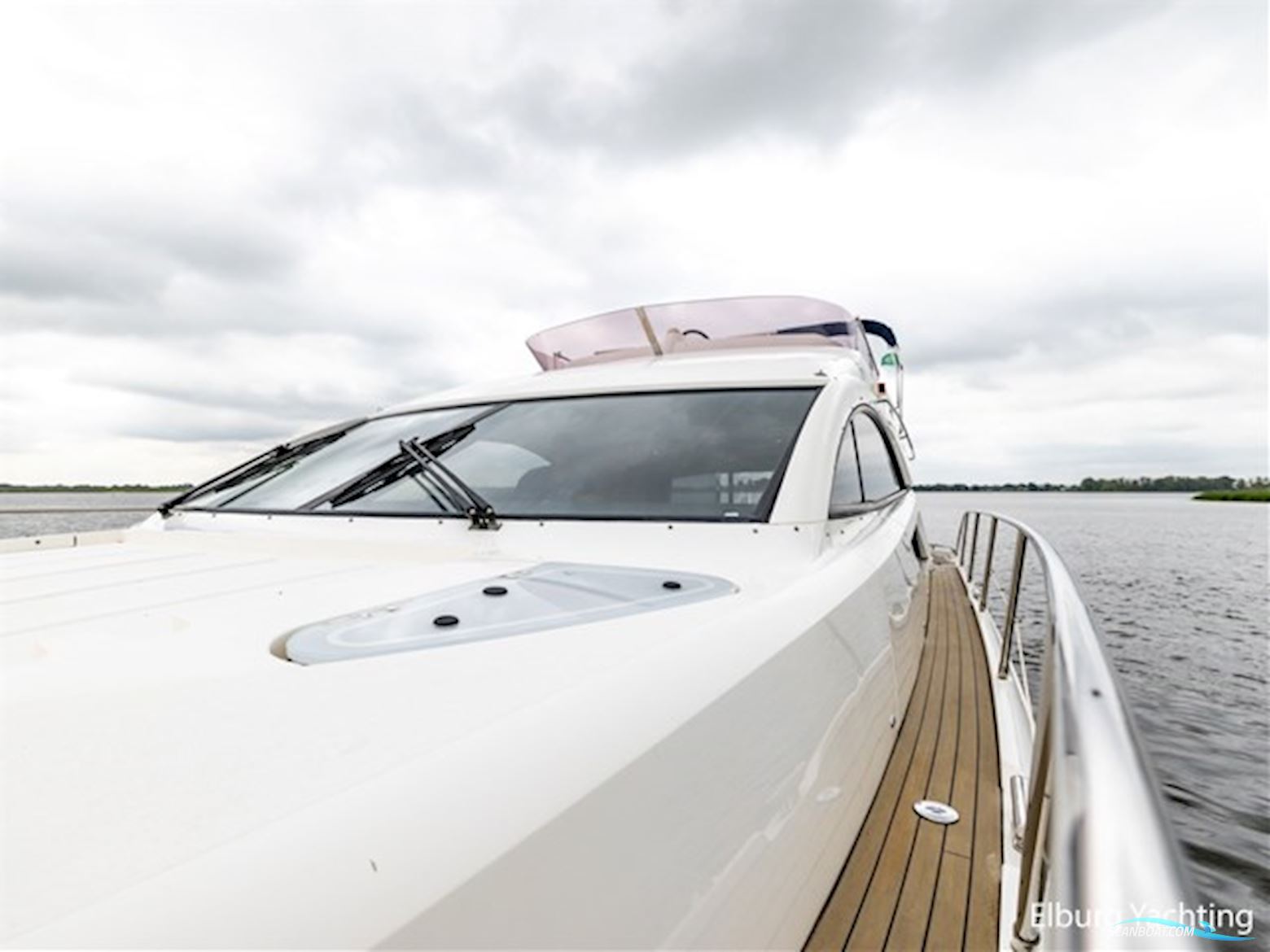 Fairline Phantom 50 - Flybridge 