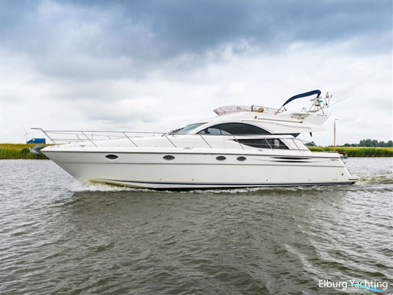 Fairline Phantom 50 - Flybridge 