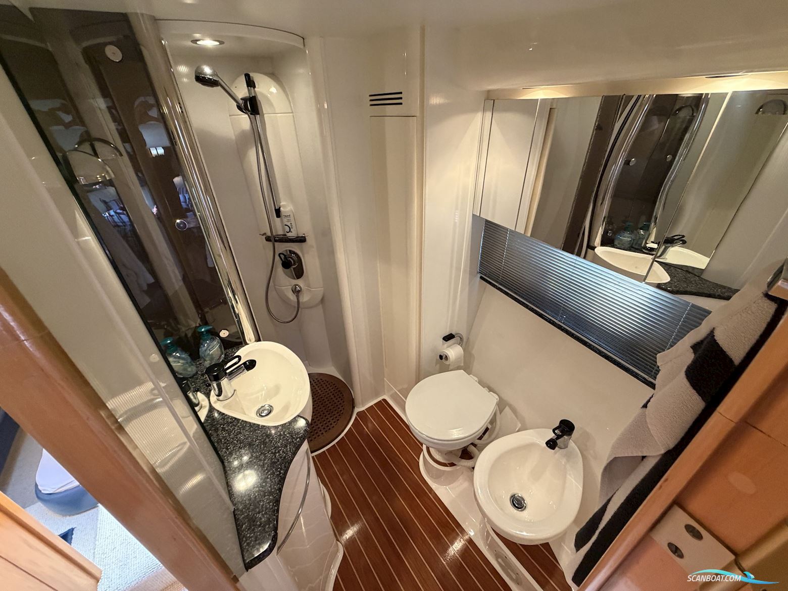 Fairline Squadron 43