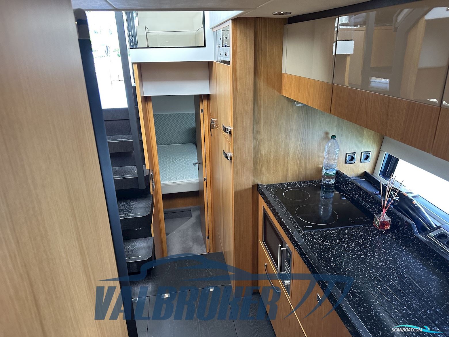 Fairline SQUADRON 48