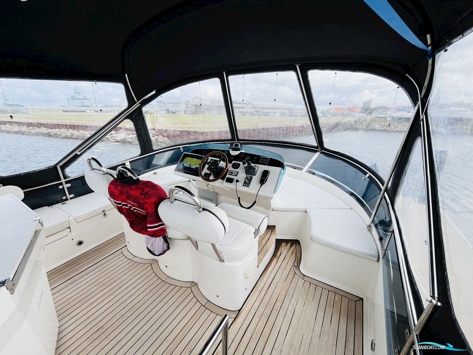 Fairline Squadron 52