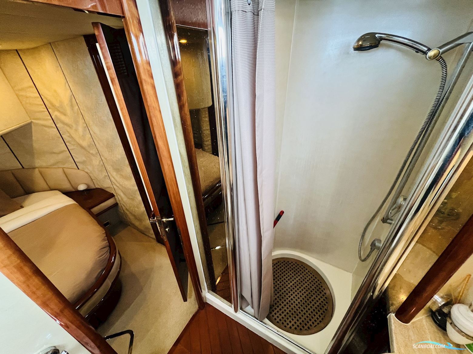 Fairline Squadron 52