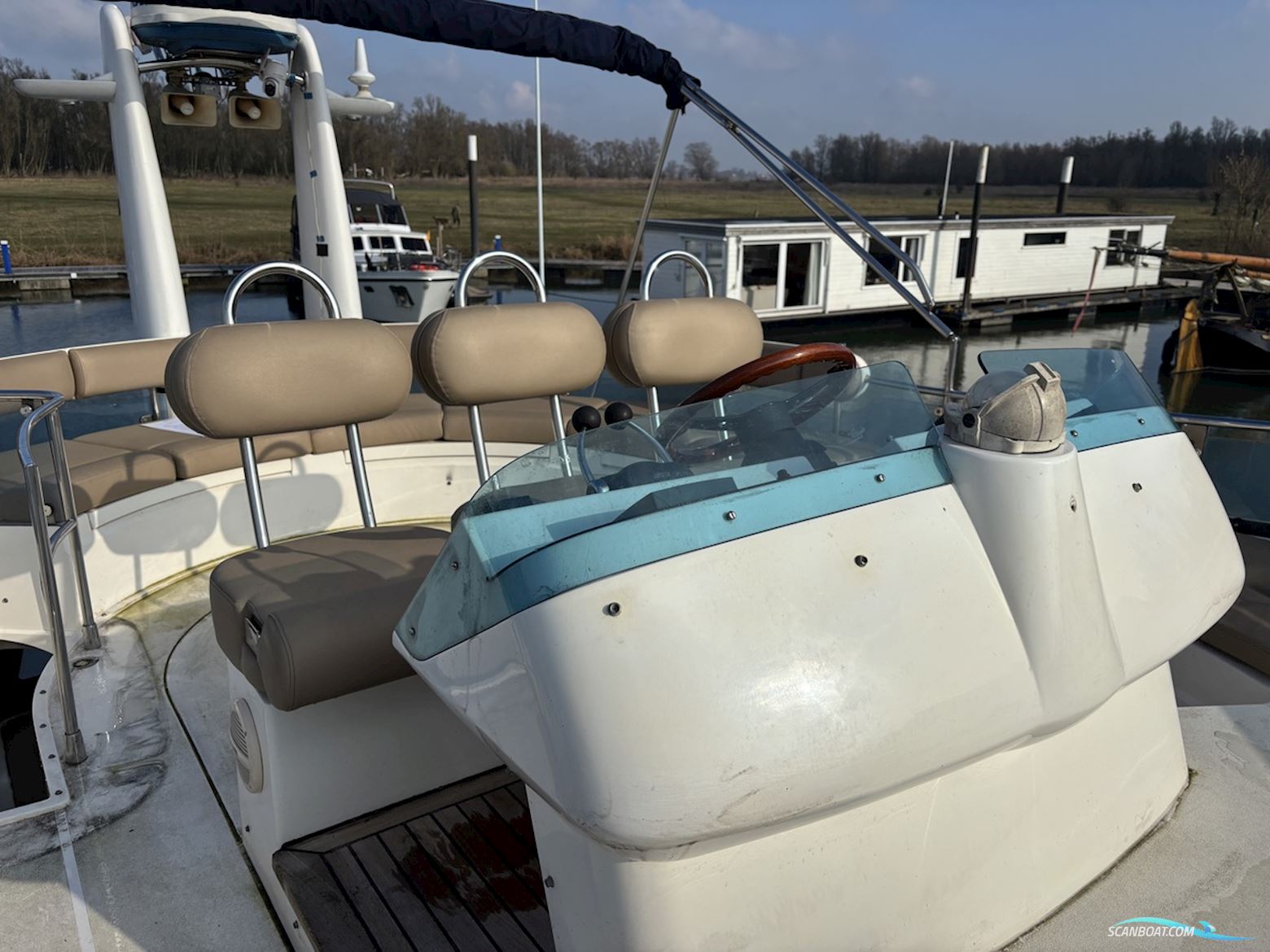 Fairline Squadron 52