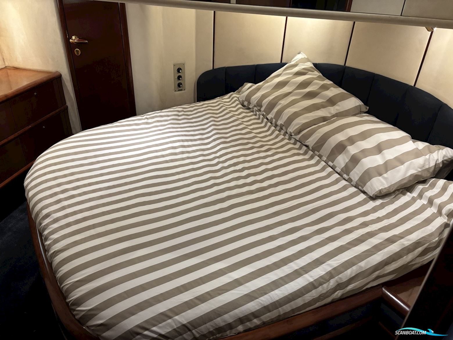 Fairline Squadron 52