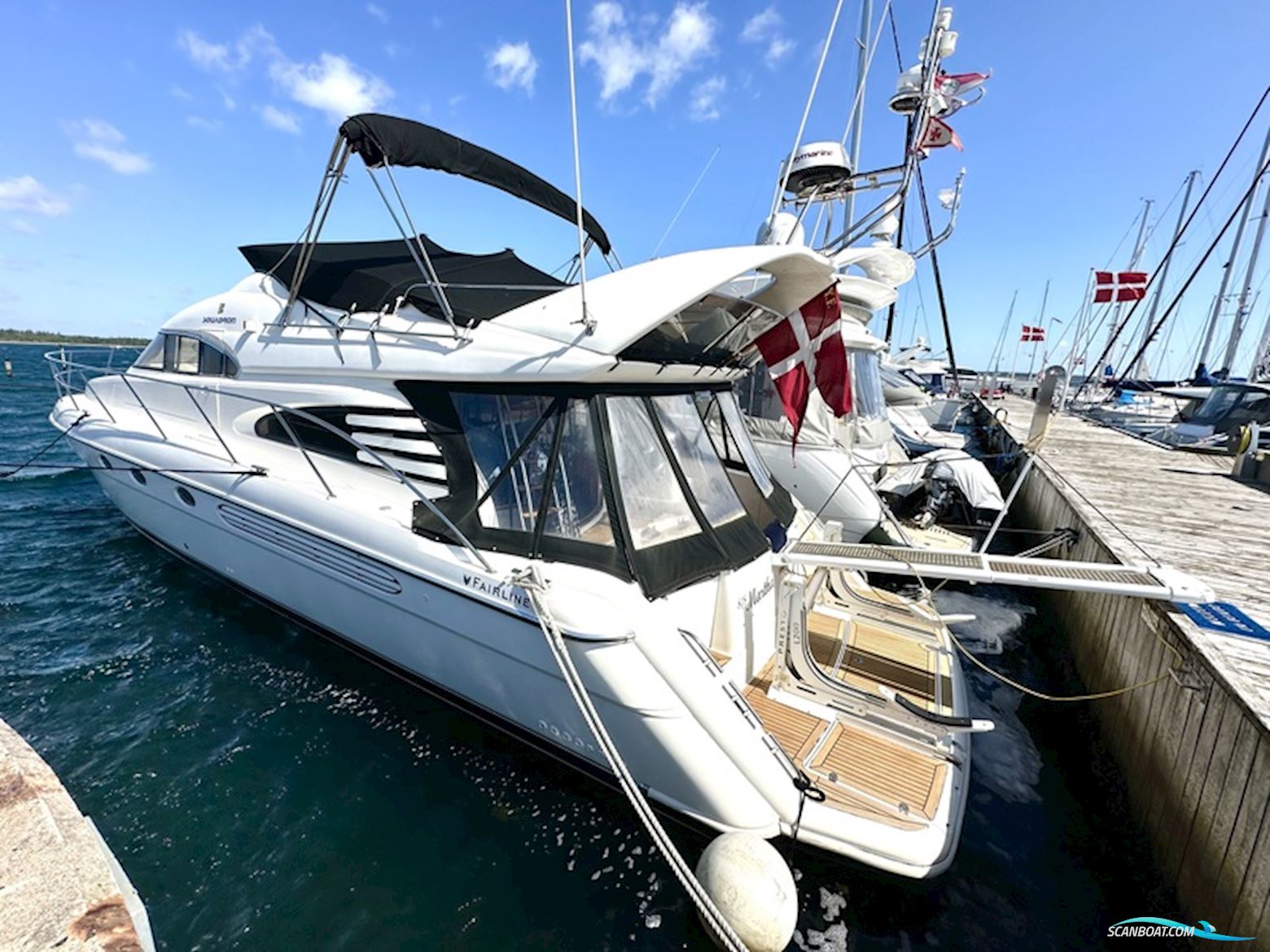 Fairline Squadron 55 Motorbåd 2001, med Volvo Penta D12
 motor, Danmark