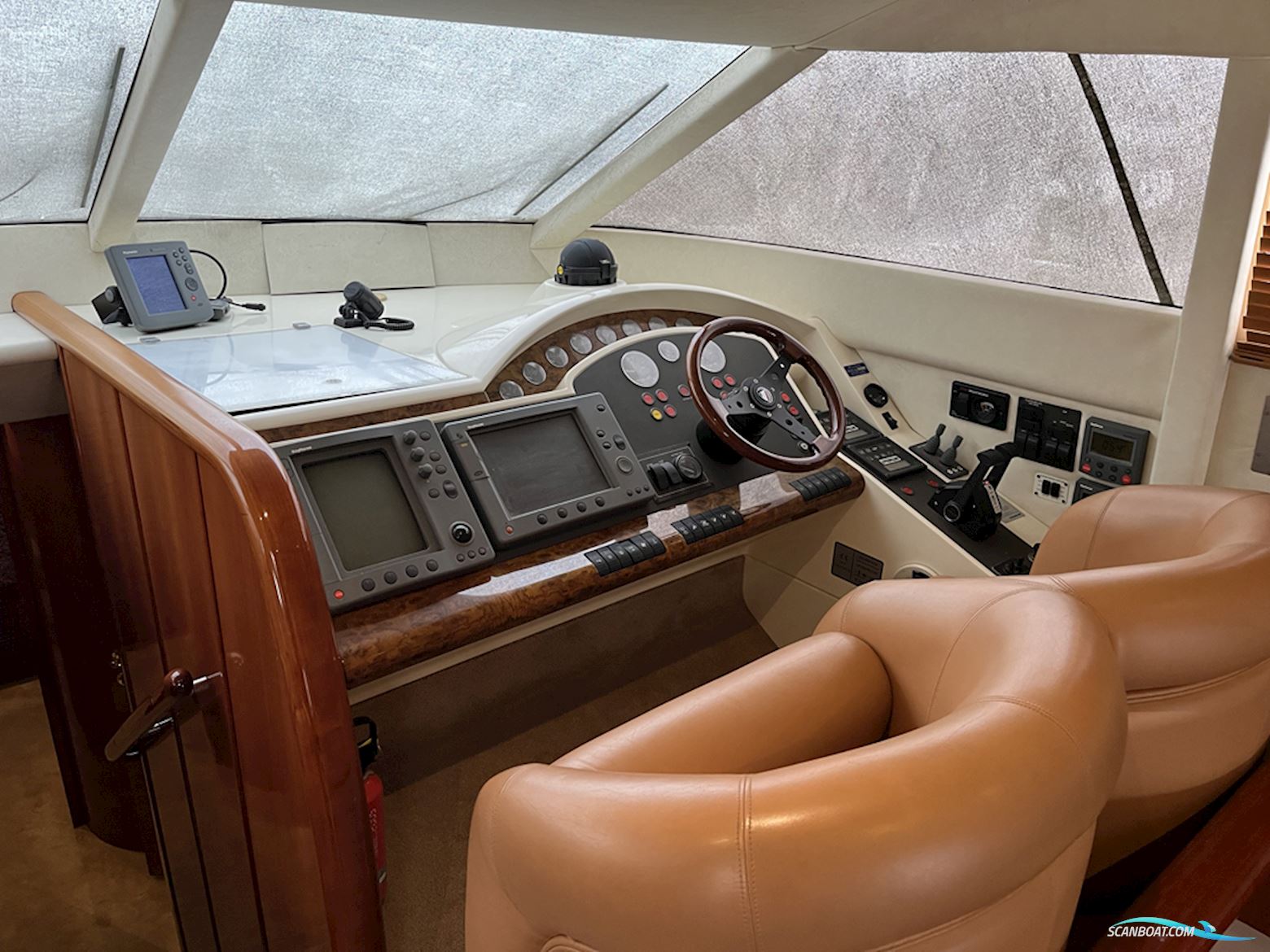 Fairline Squadron 55