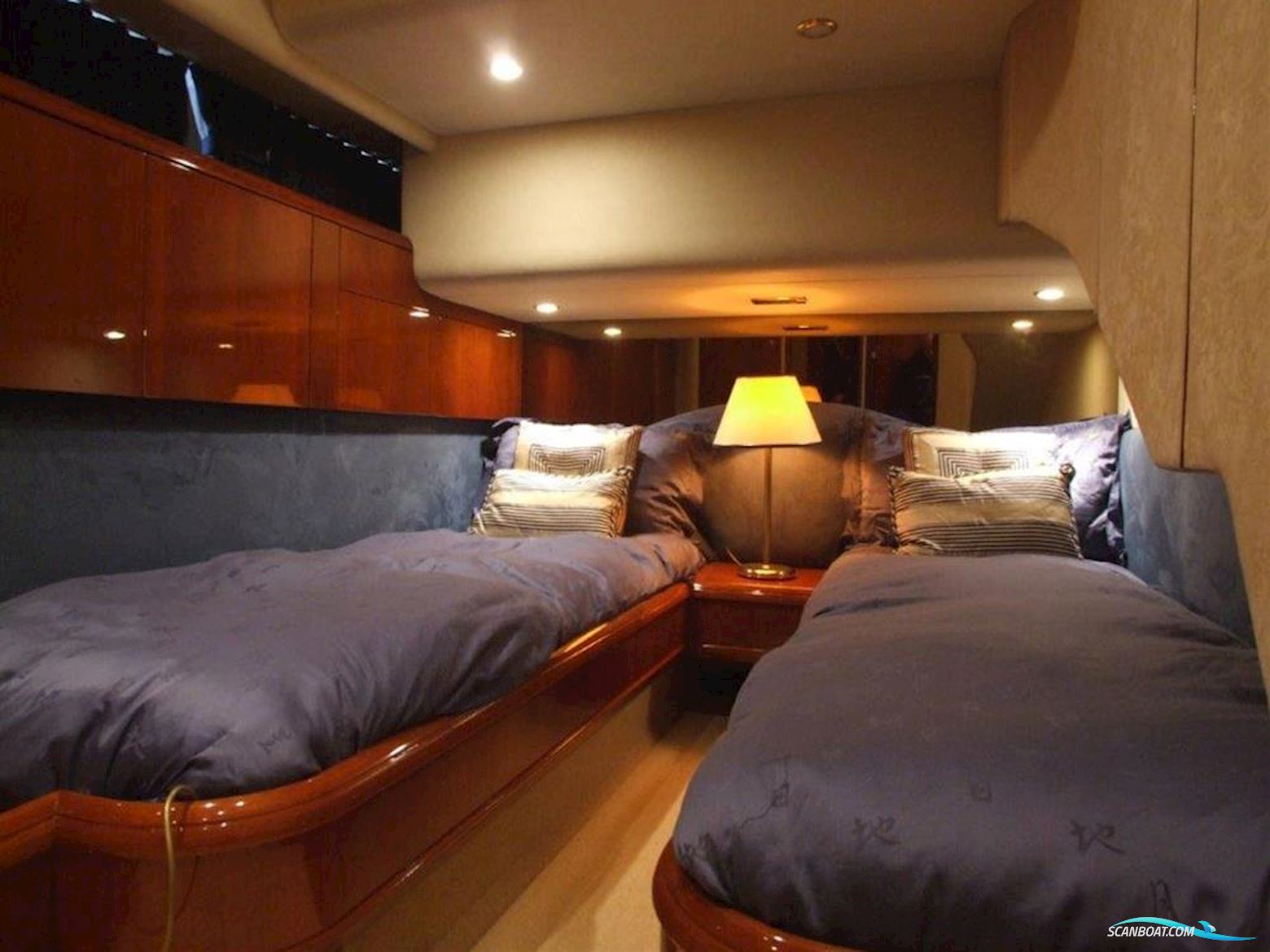 Fairline Squadron 55