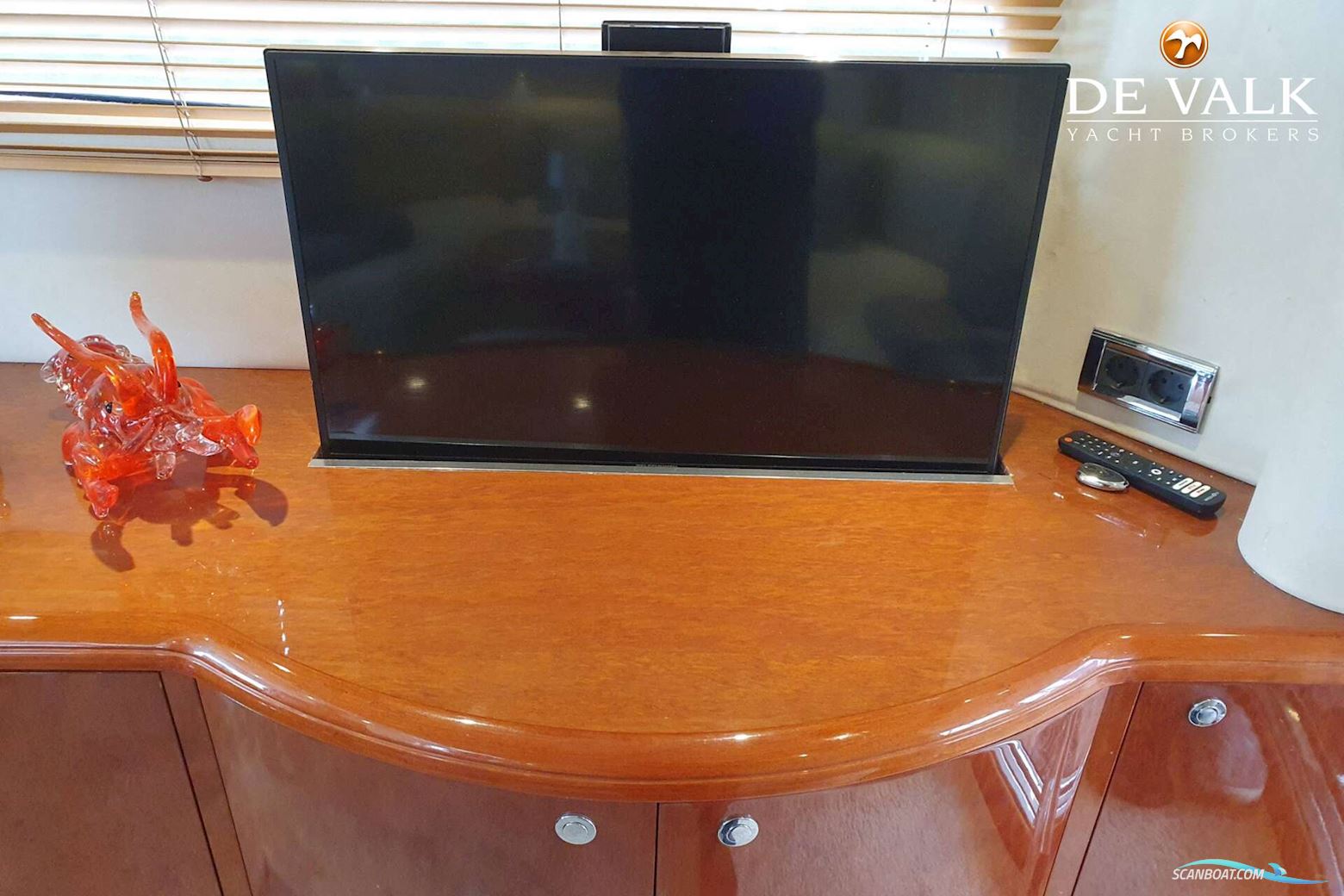 Fairline Squadron 55