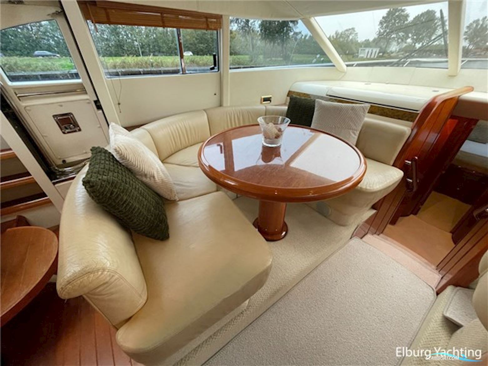 Fairline Squadron 55