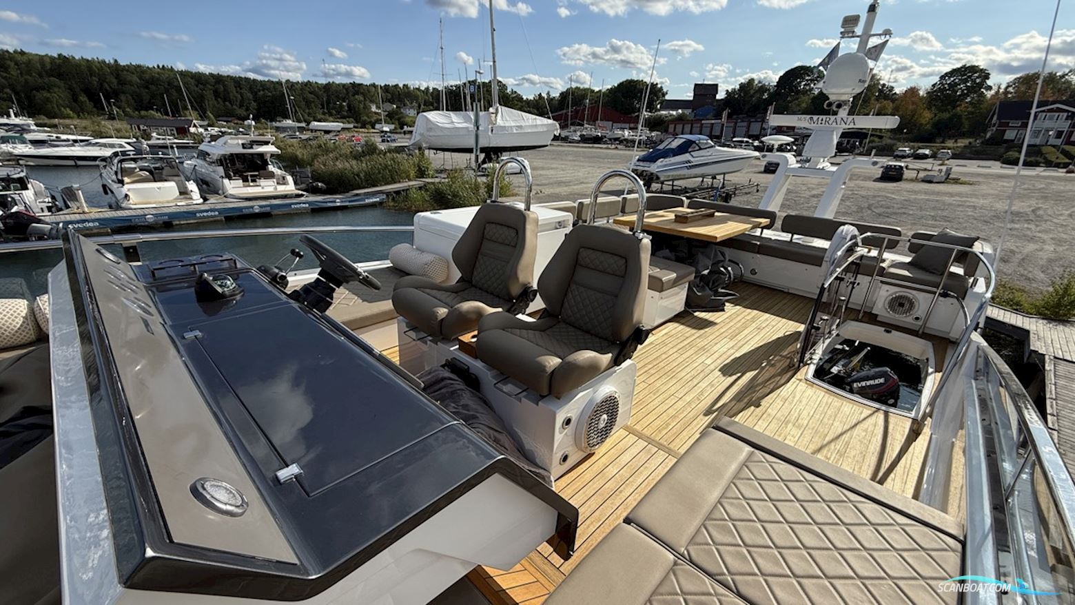 Fairline Squadron 55
