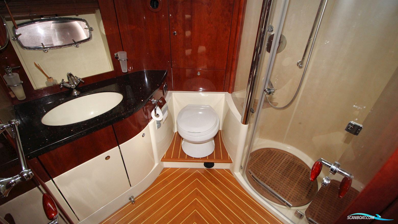 Fairline Squadron 58 