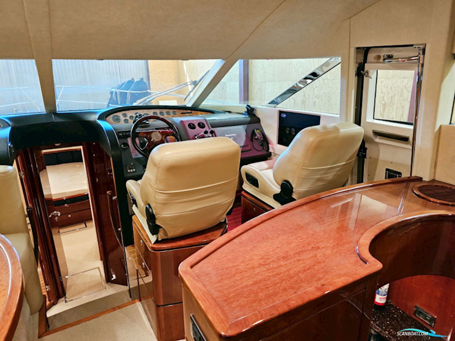 Fairline Squadron 58 Fly