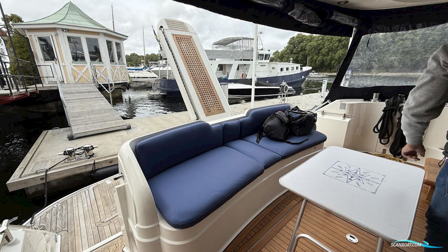 Fairline SQUADRON 58