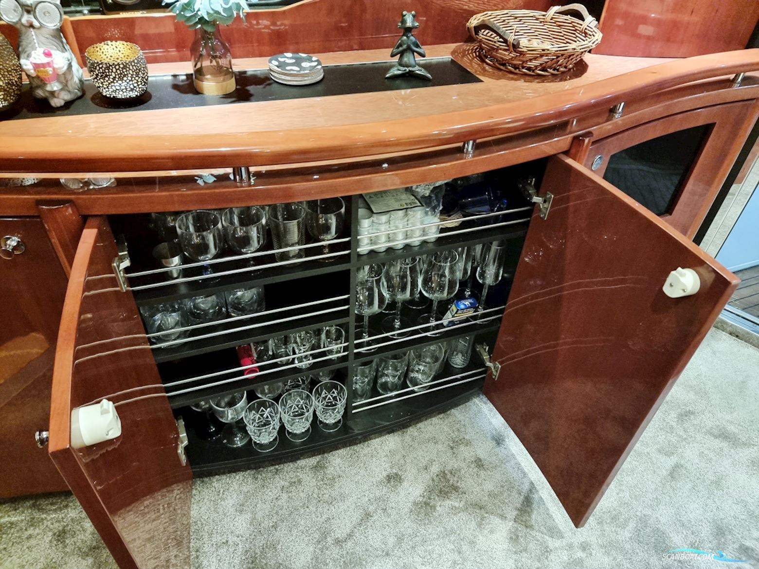 Fairline Squadron 58 Volvo Penta D12-715 EVC