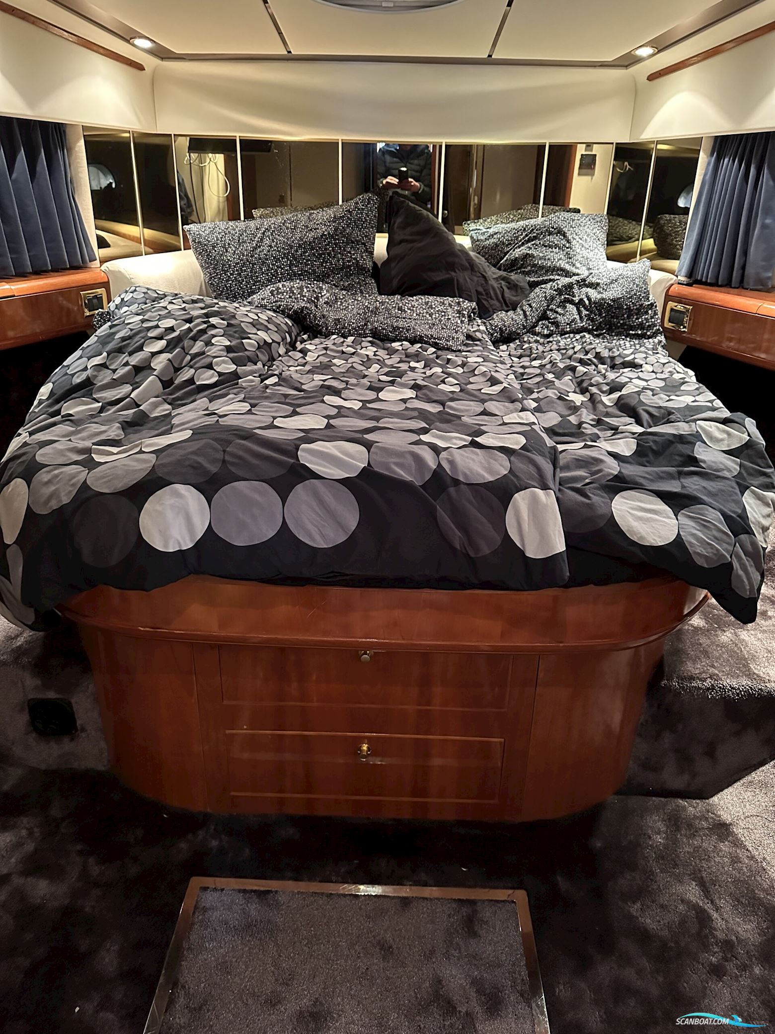 Fairline Squadron 59