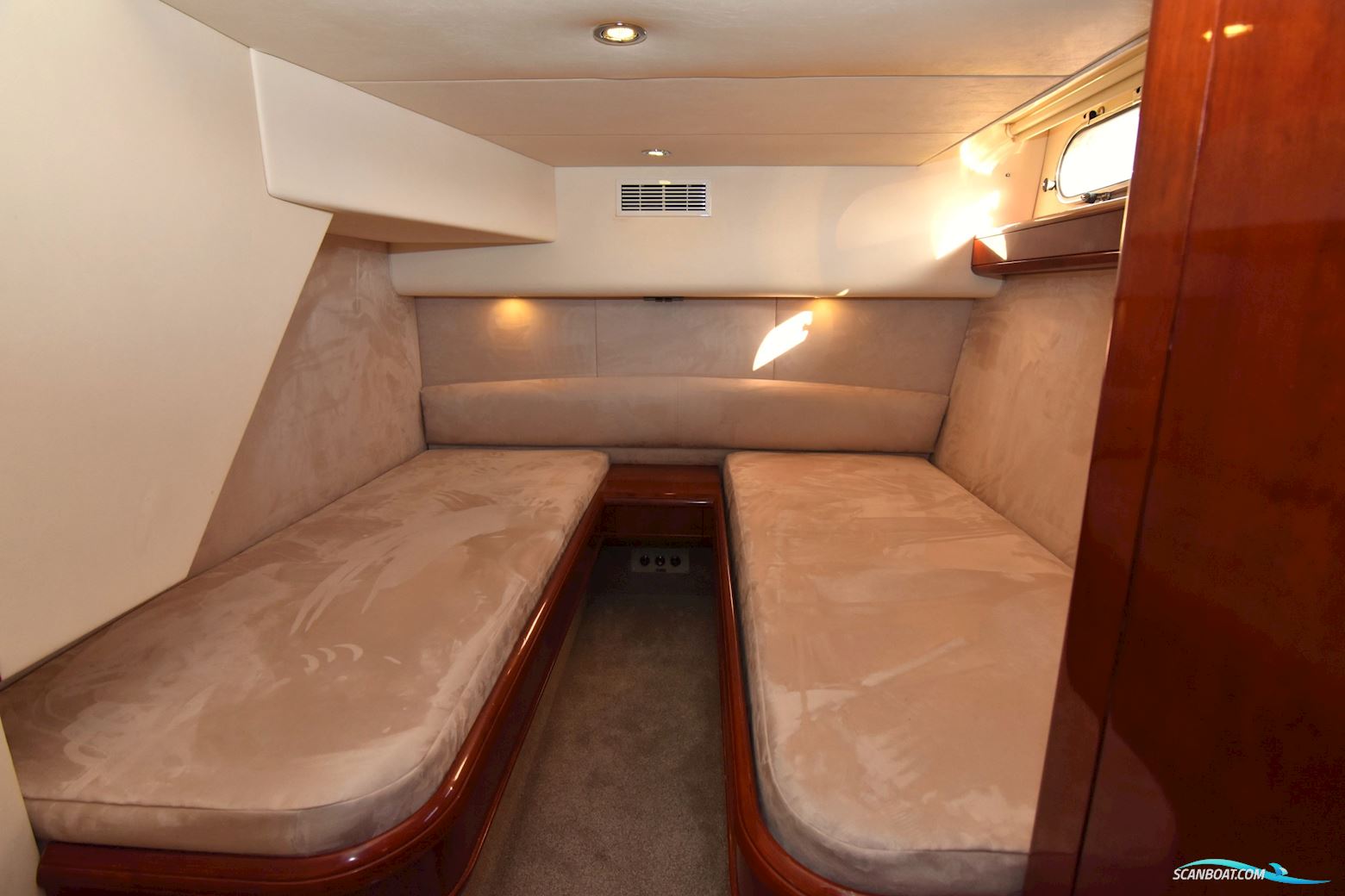 Fairline Squadron 59