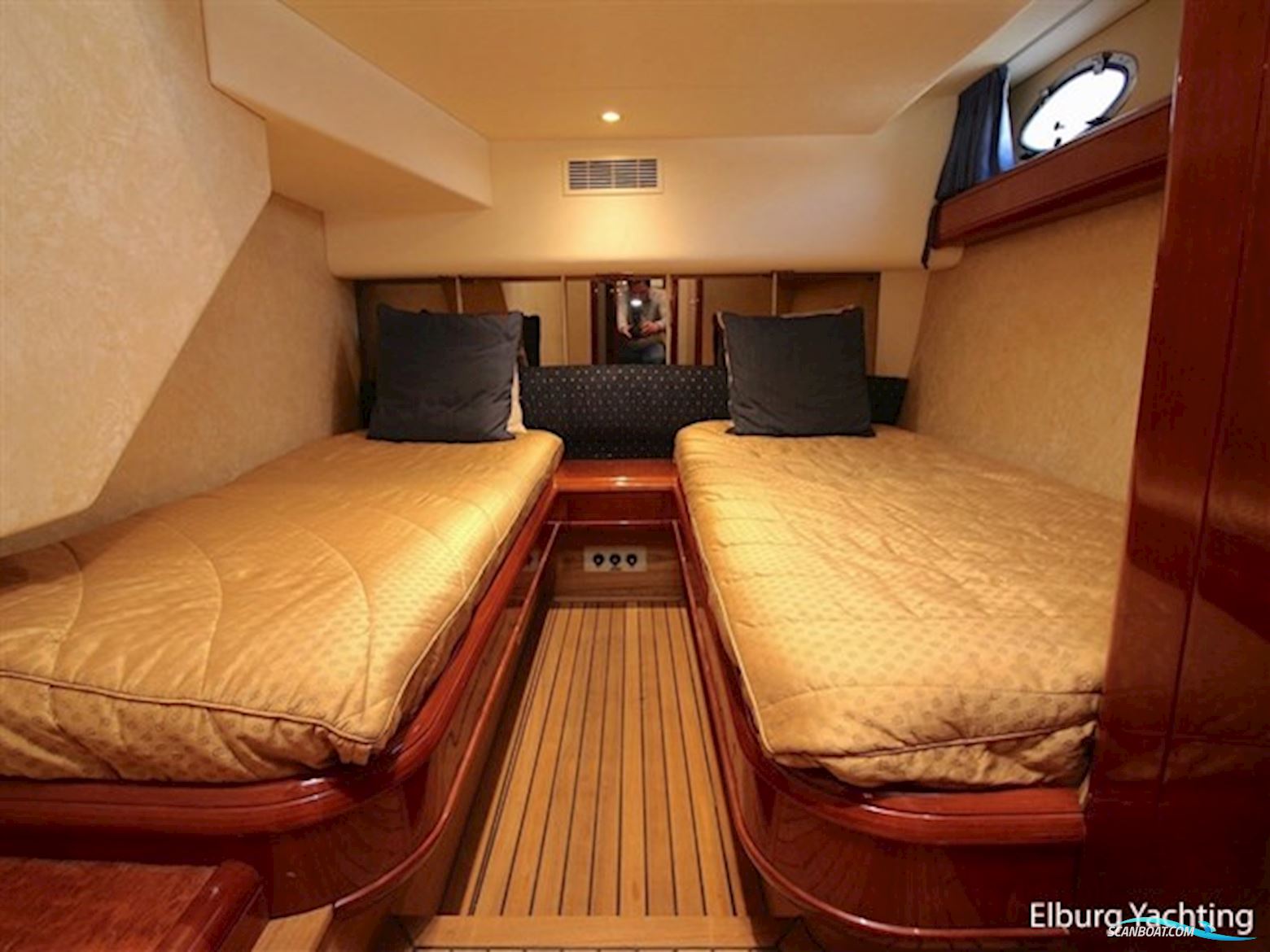 Fairline Squadron 59