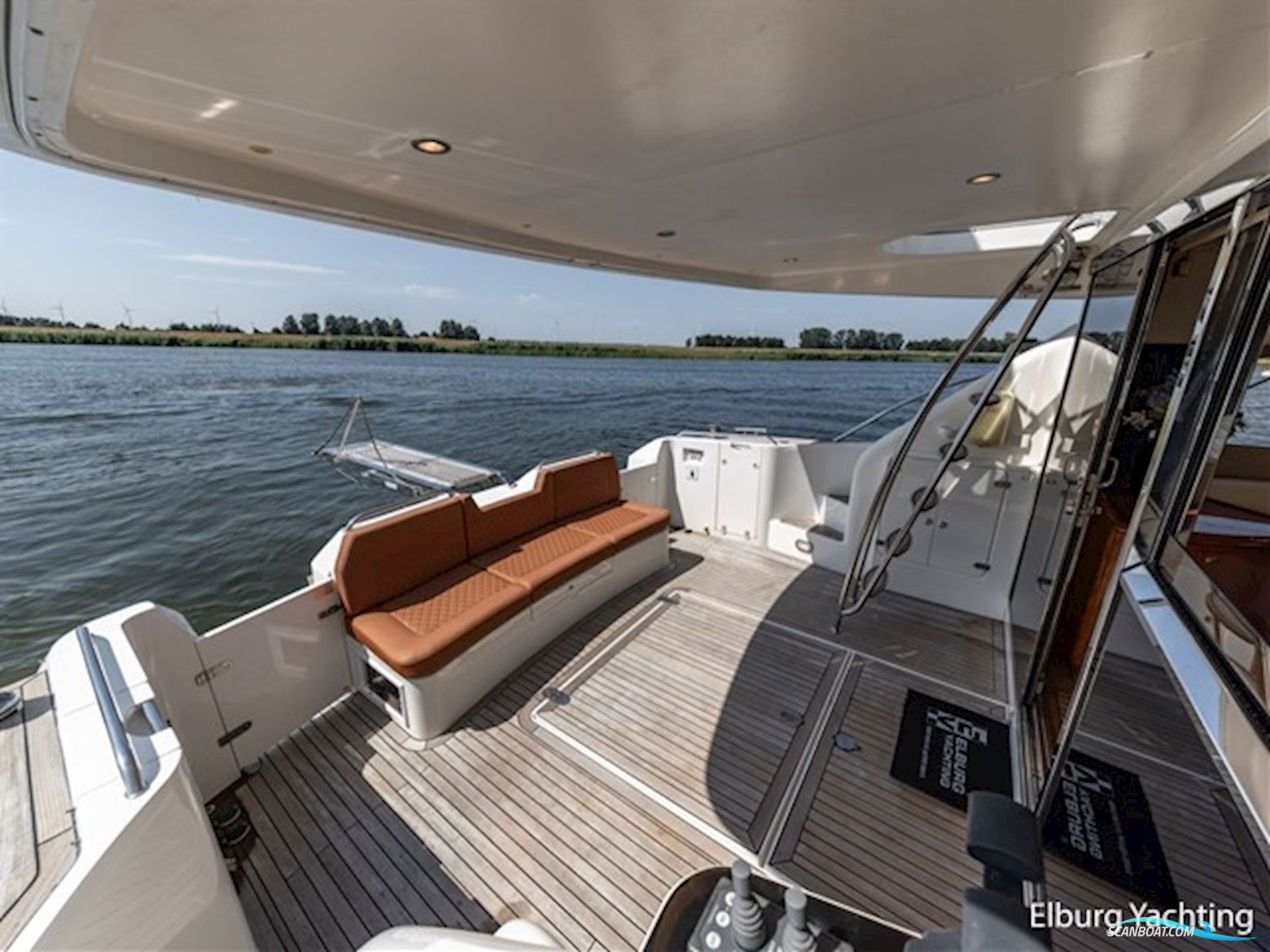 Fairline Squadron 59