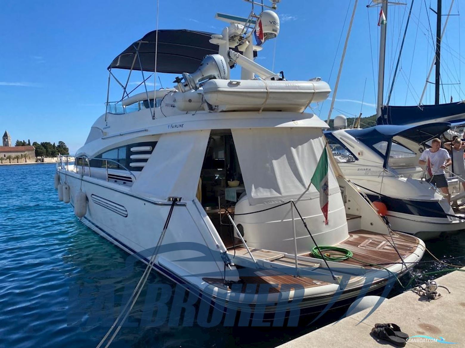 Fairline Squadron 62