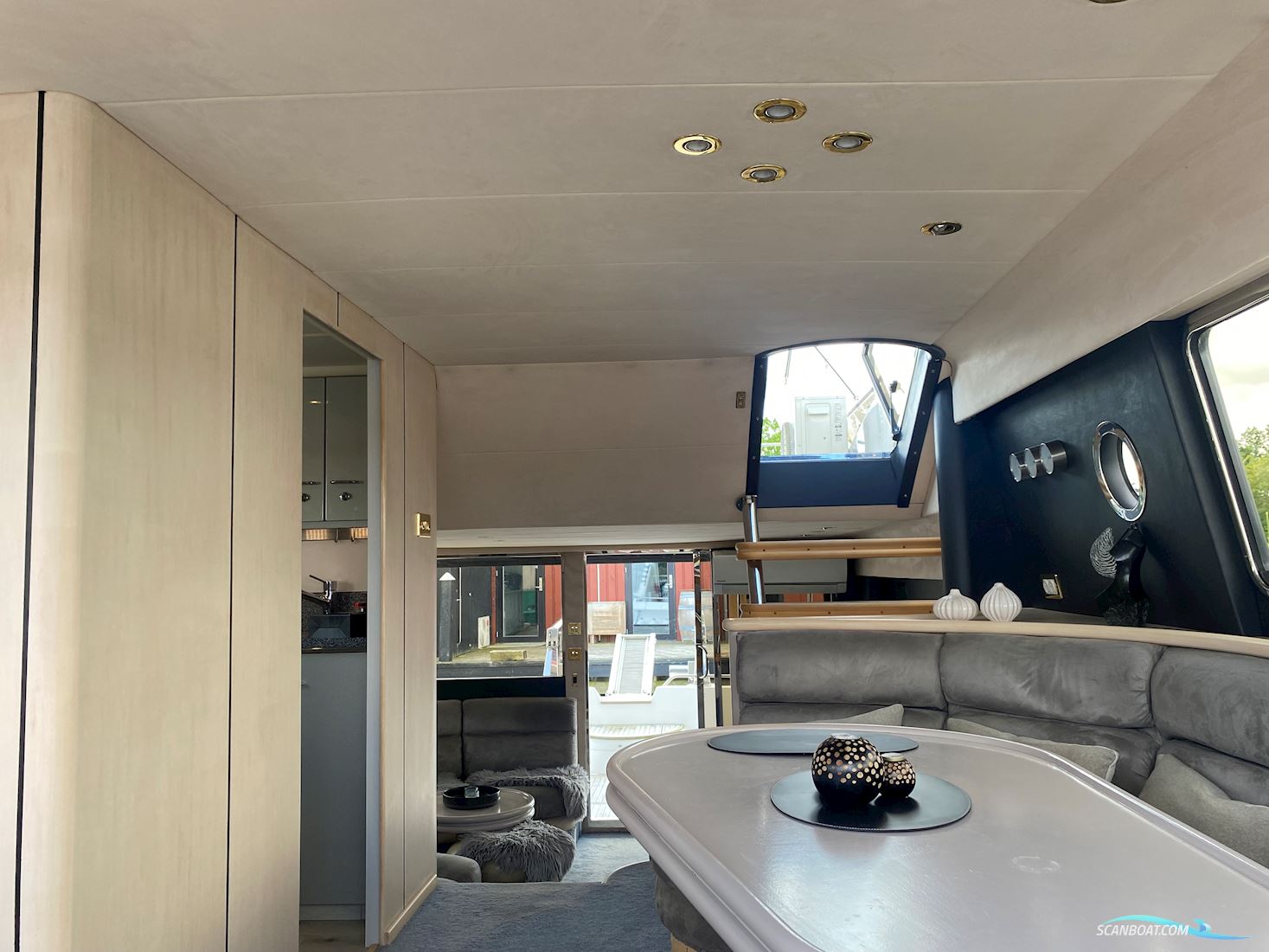 Fairline Squadron 65