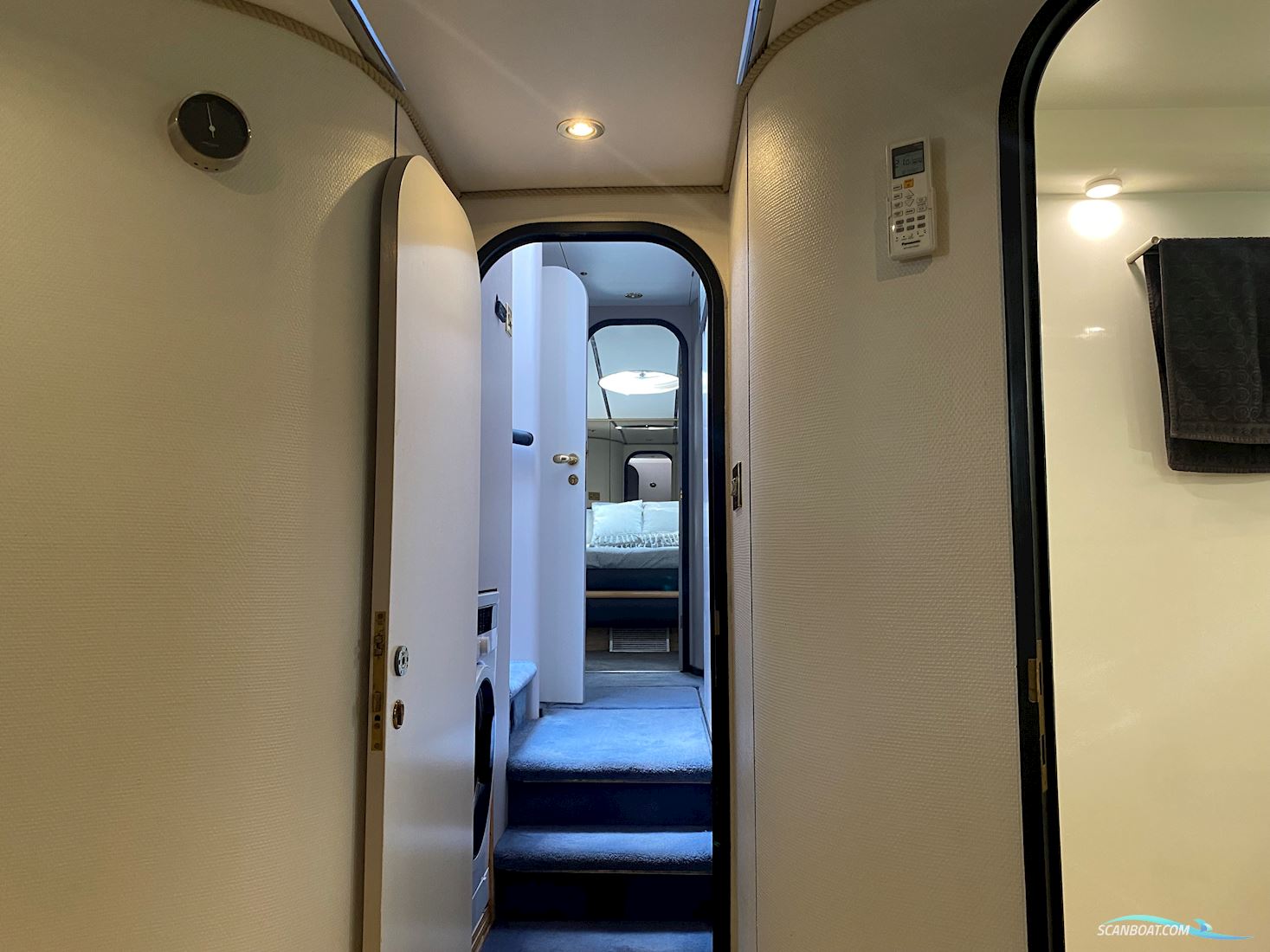 Fairline Squadron 65