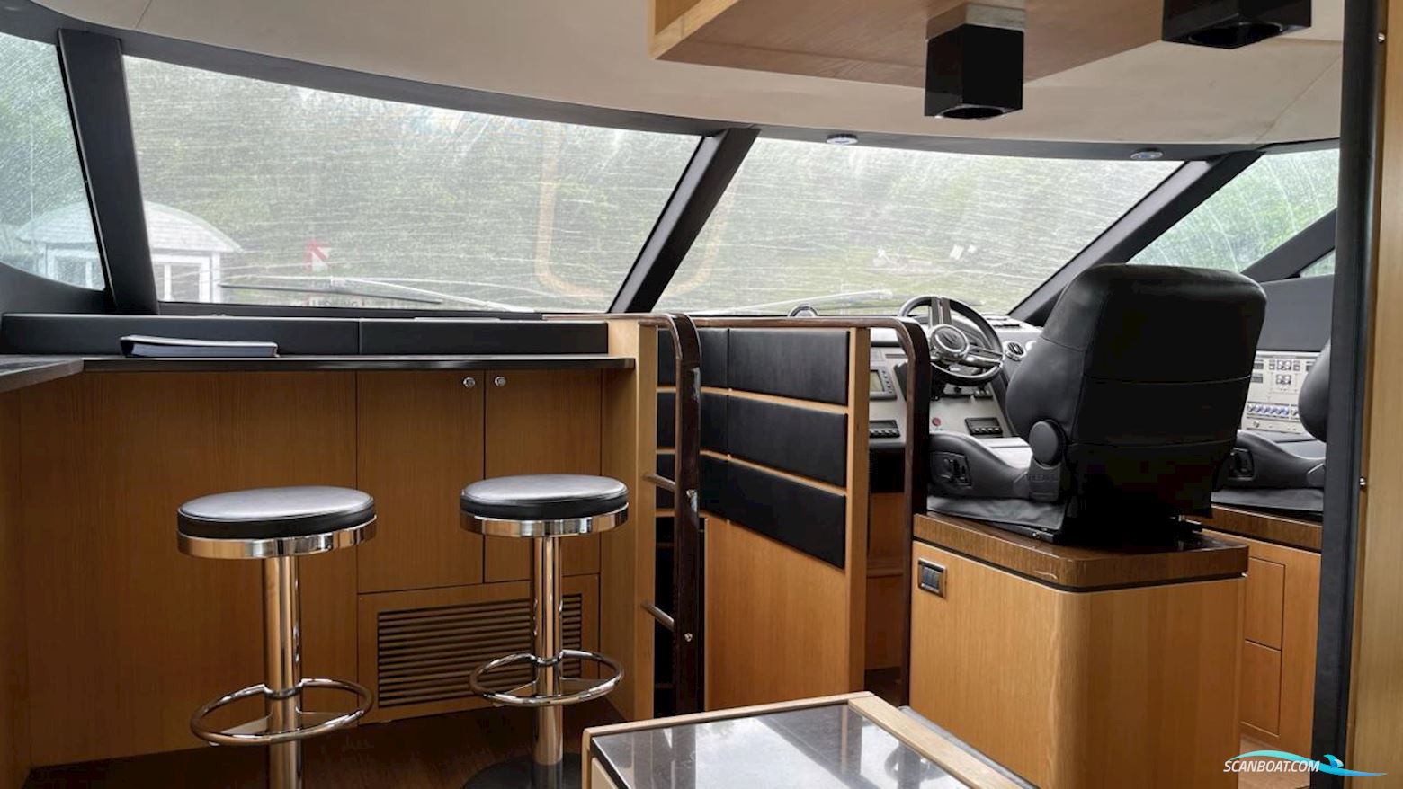 Fairline SQUADRON 68