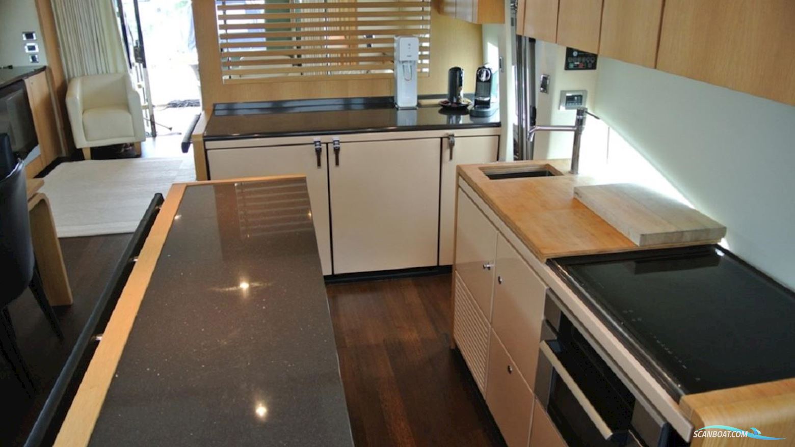 Fairline SQUADRON 68