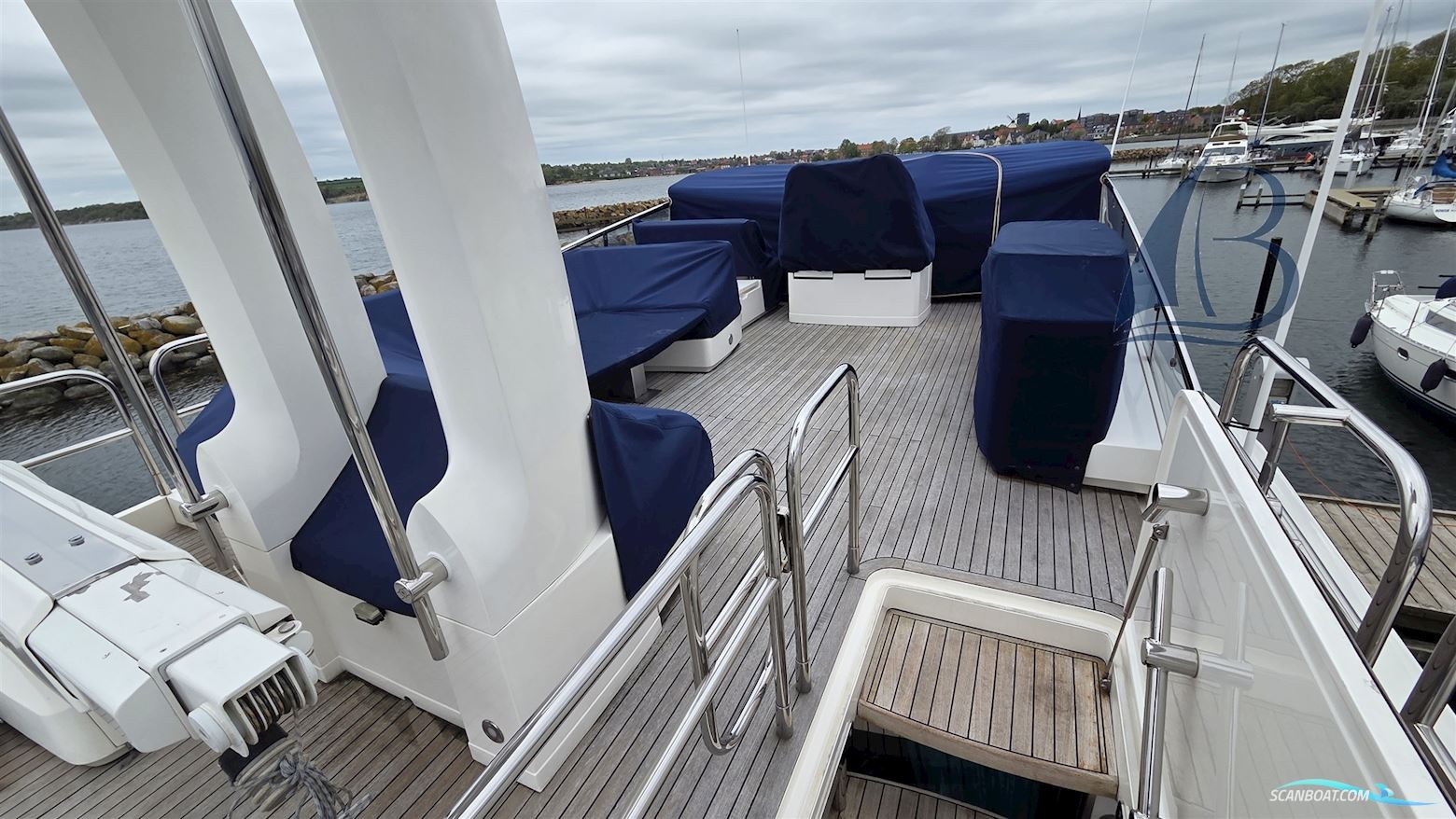 Fairline Squadron 68