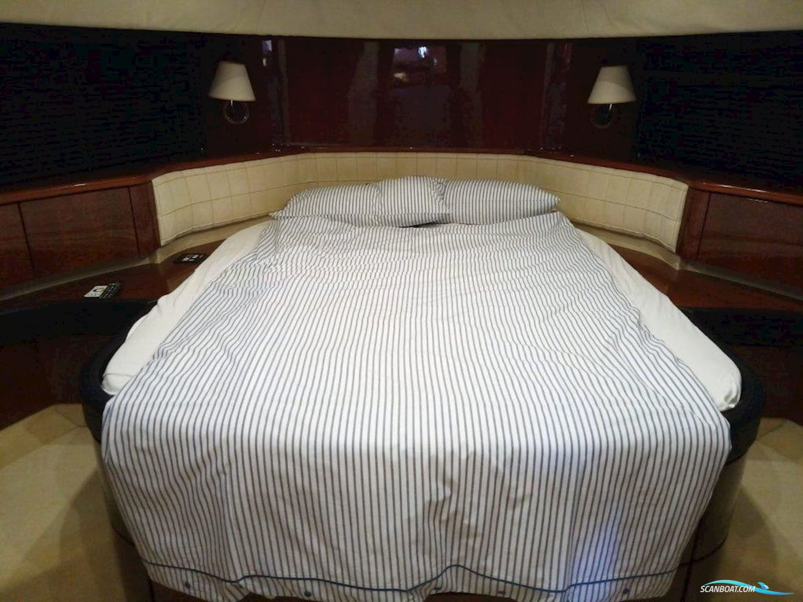 Fairline Squadron 74