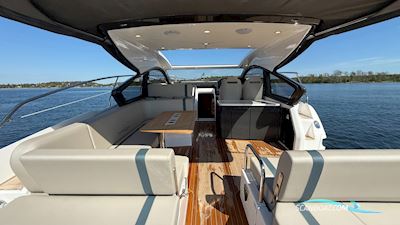 Fairline Targa 40 Motorbåd 2026, med 2x Volvo Penta D6-380 motor, Sverige