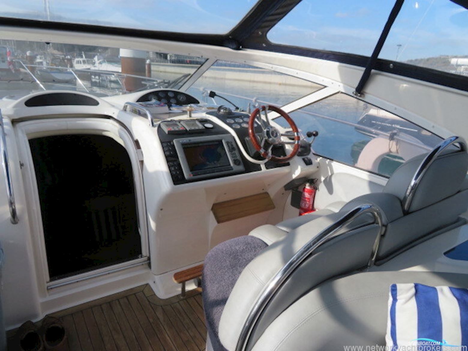 Fairline Targa 43