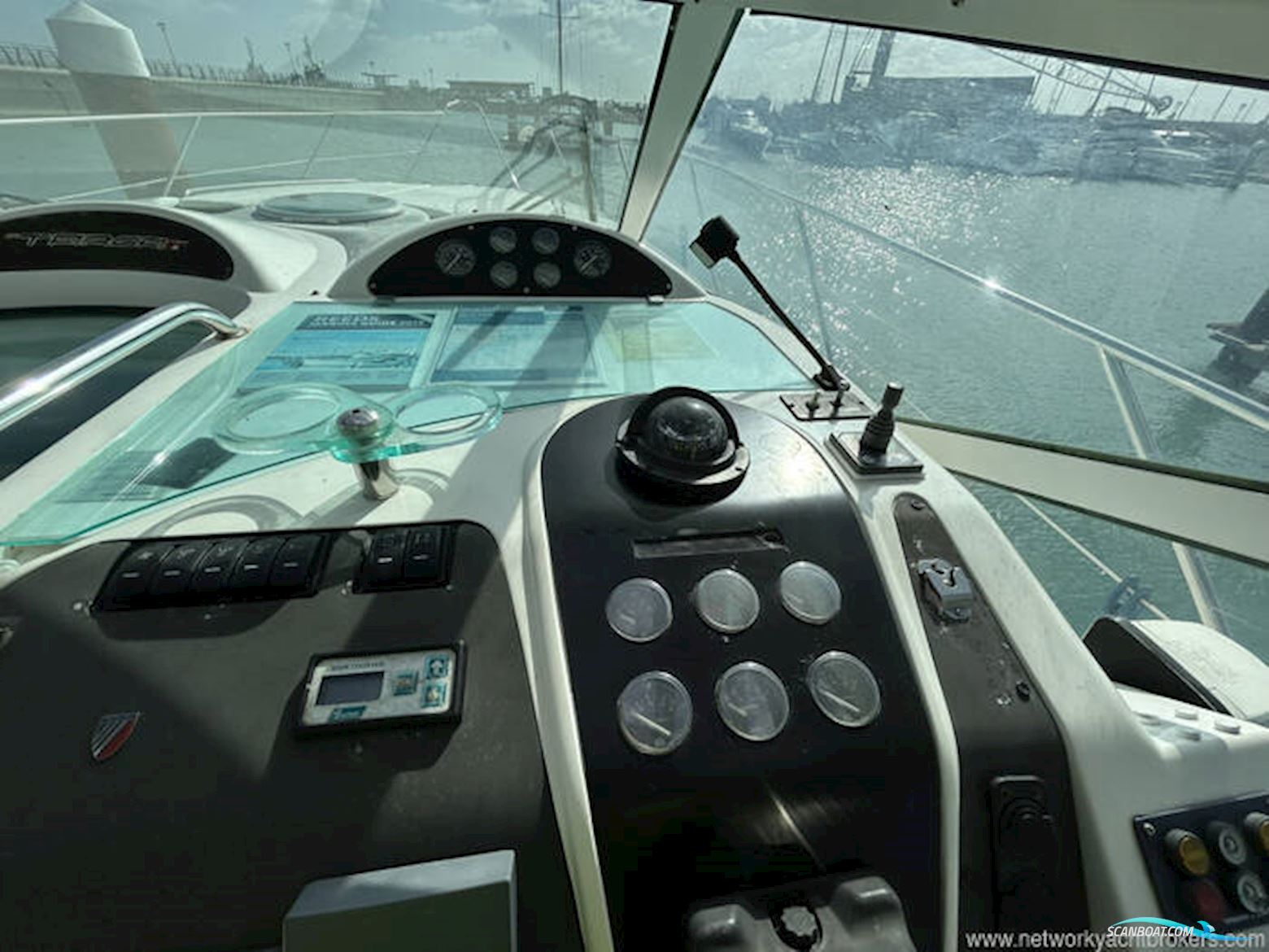 Fairline Targa 43