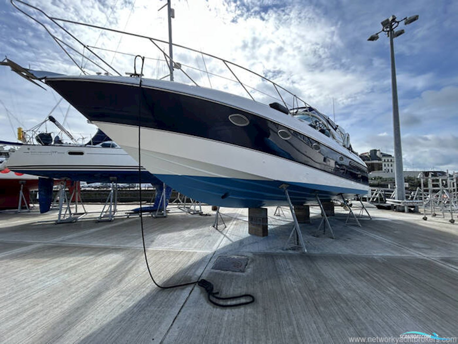 Fairline Targa 43