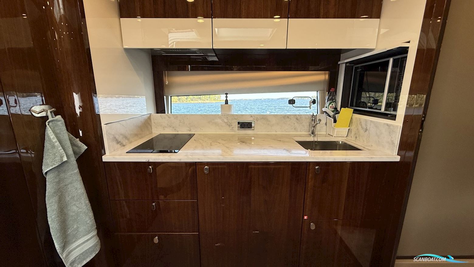Fairline Targa 43