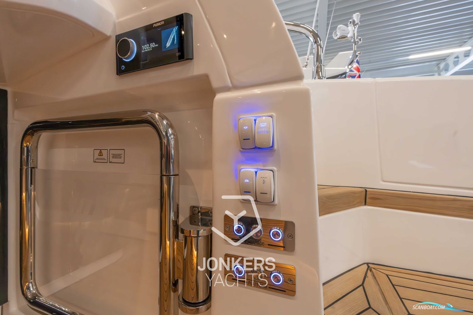 Fairline Targa 45 GT- MODEL 2025 WITH OAK SATIN TIMBER