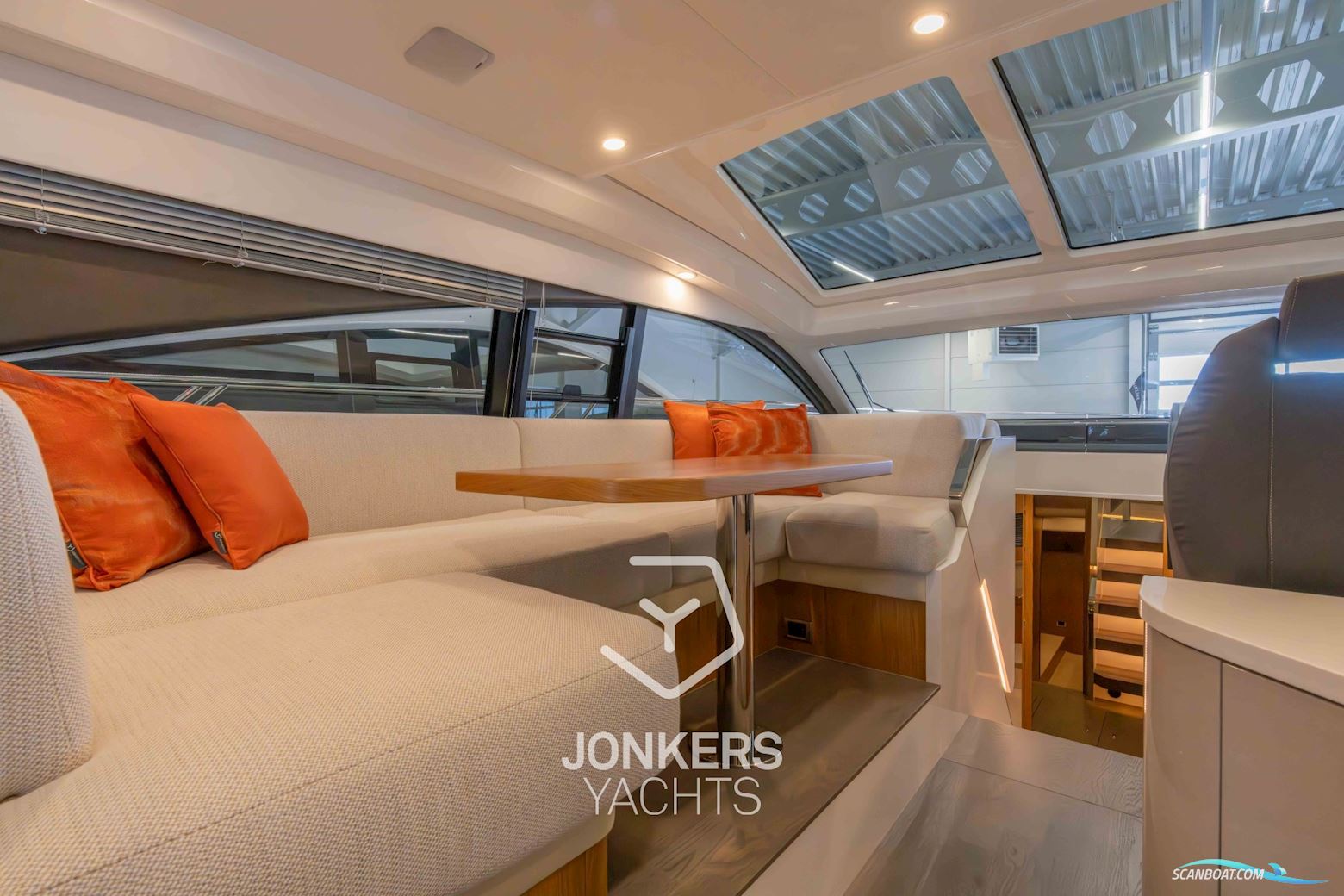 Fairline Targa 45 GT- MODEL 2025 WITH OAK SATIN TIMBER