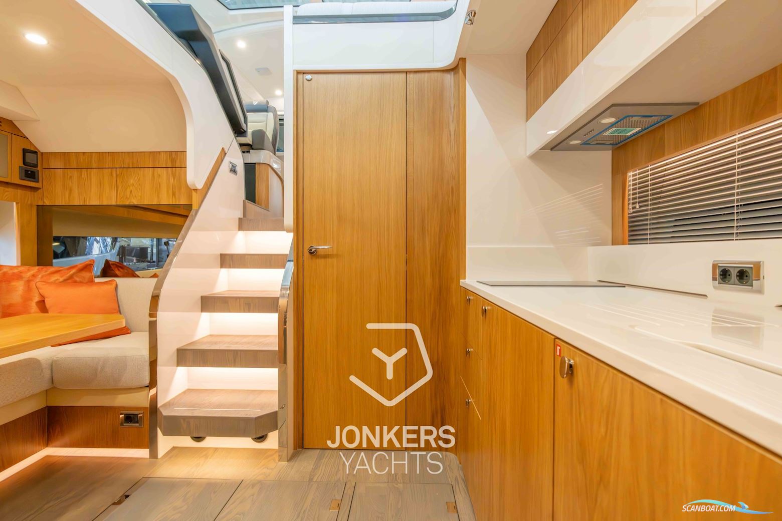Fairline Targa 45 GT- MODEL 2025 WITH OAK SATIN TIMBER