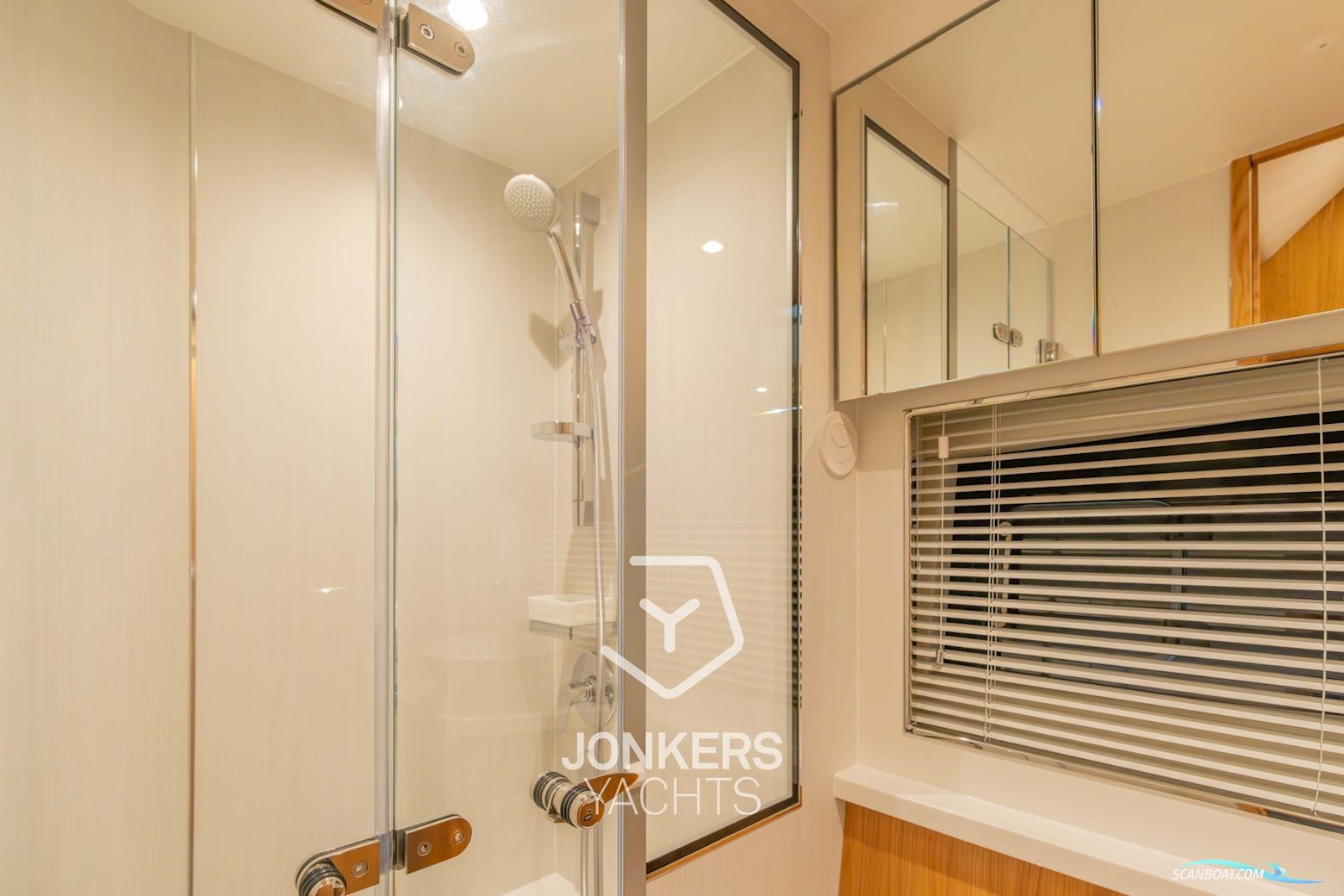 Fairline Targa 45 GT- MODEL 2025 WITH OAK SATIN TIMBER