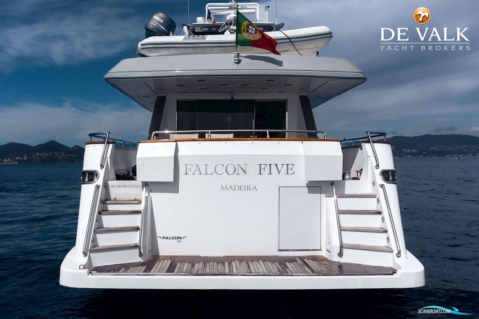 Falcon 82