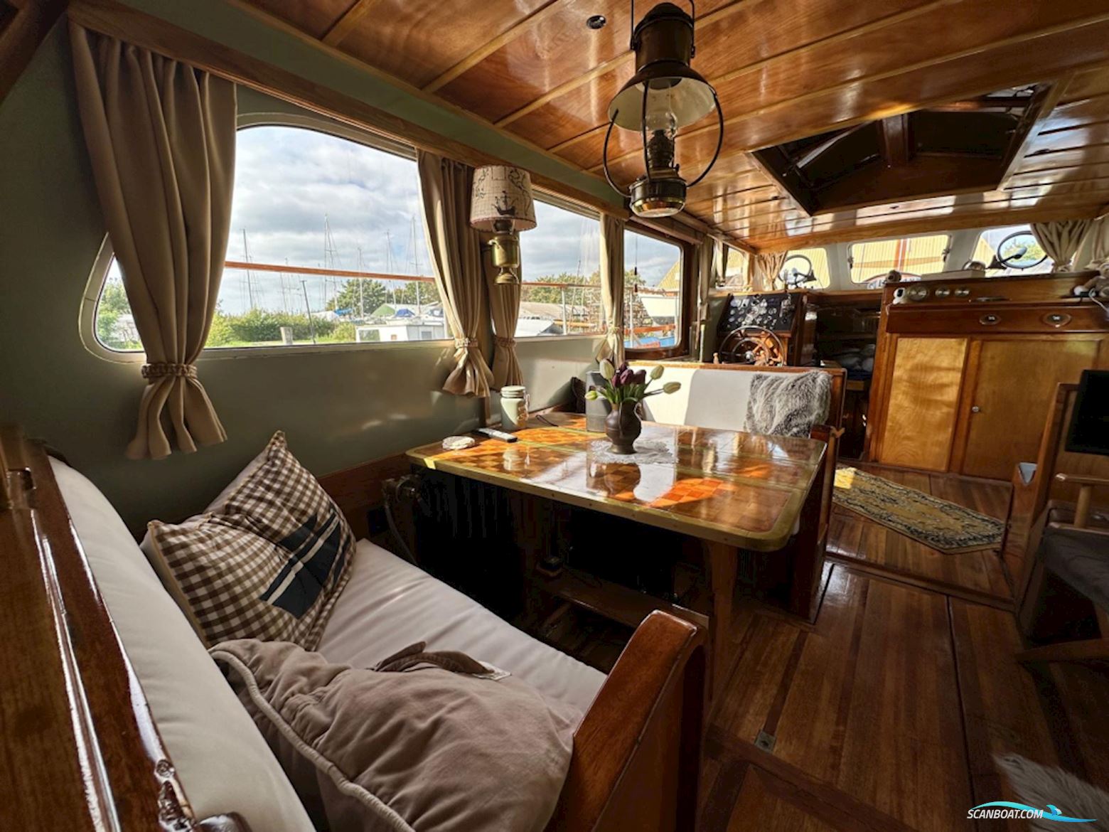 Feadship Royal van Lent & Akerboom