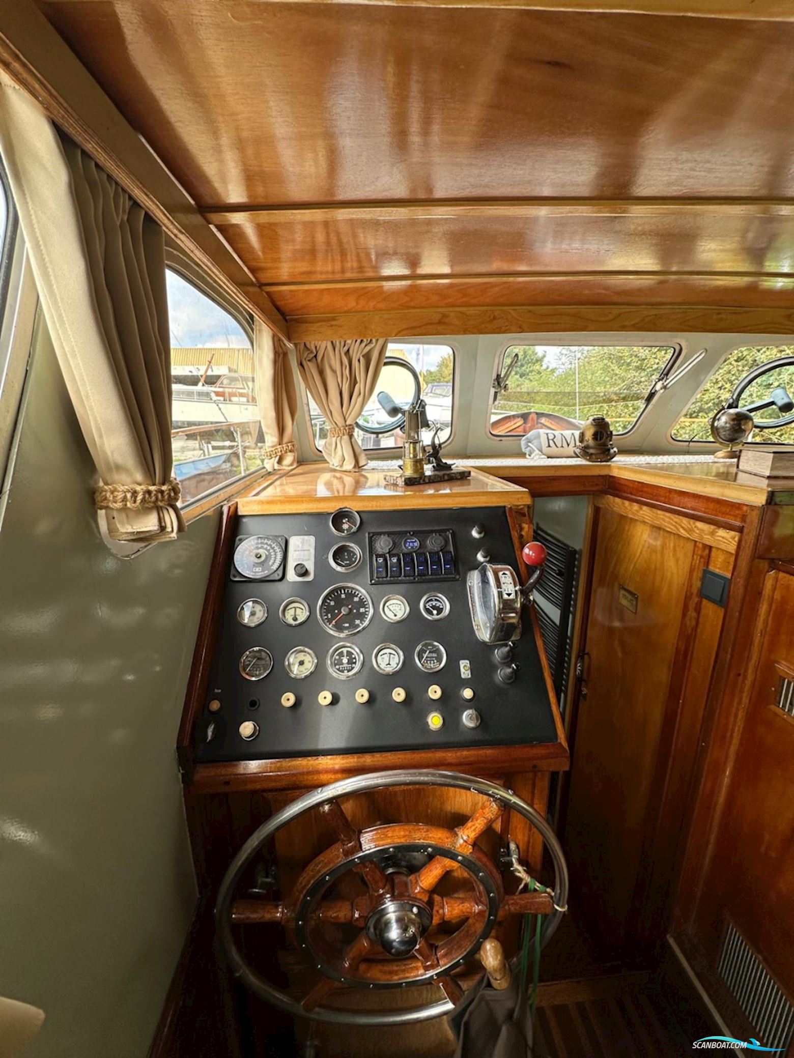 Feadship Royal van Lent & Akerboom