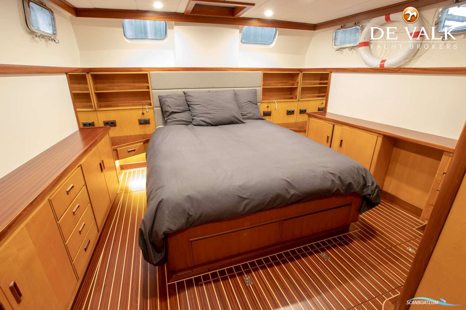 Feadship Van Lent