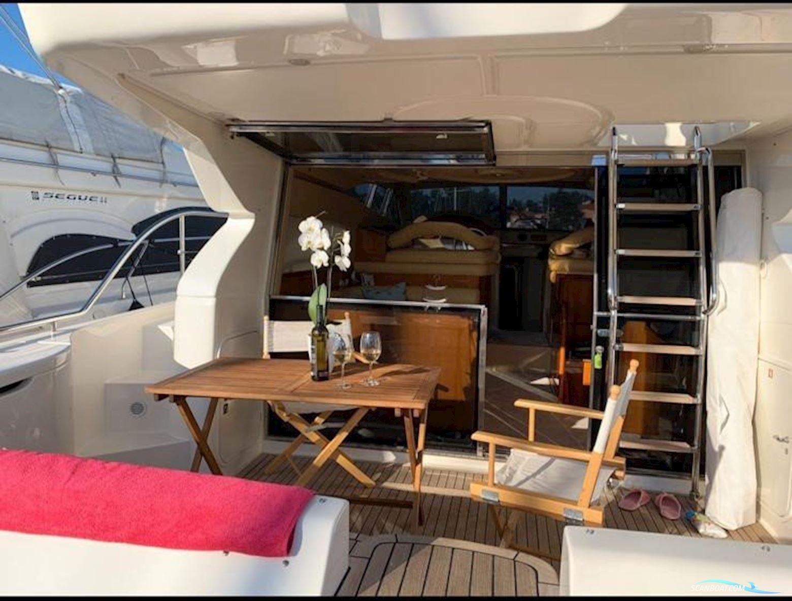 Ferretti 430 FLY