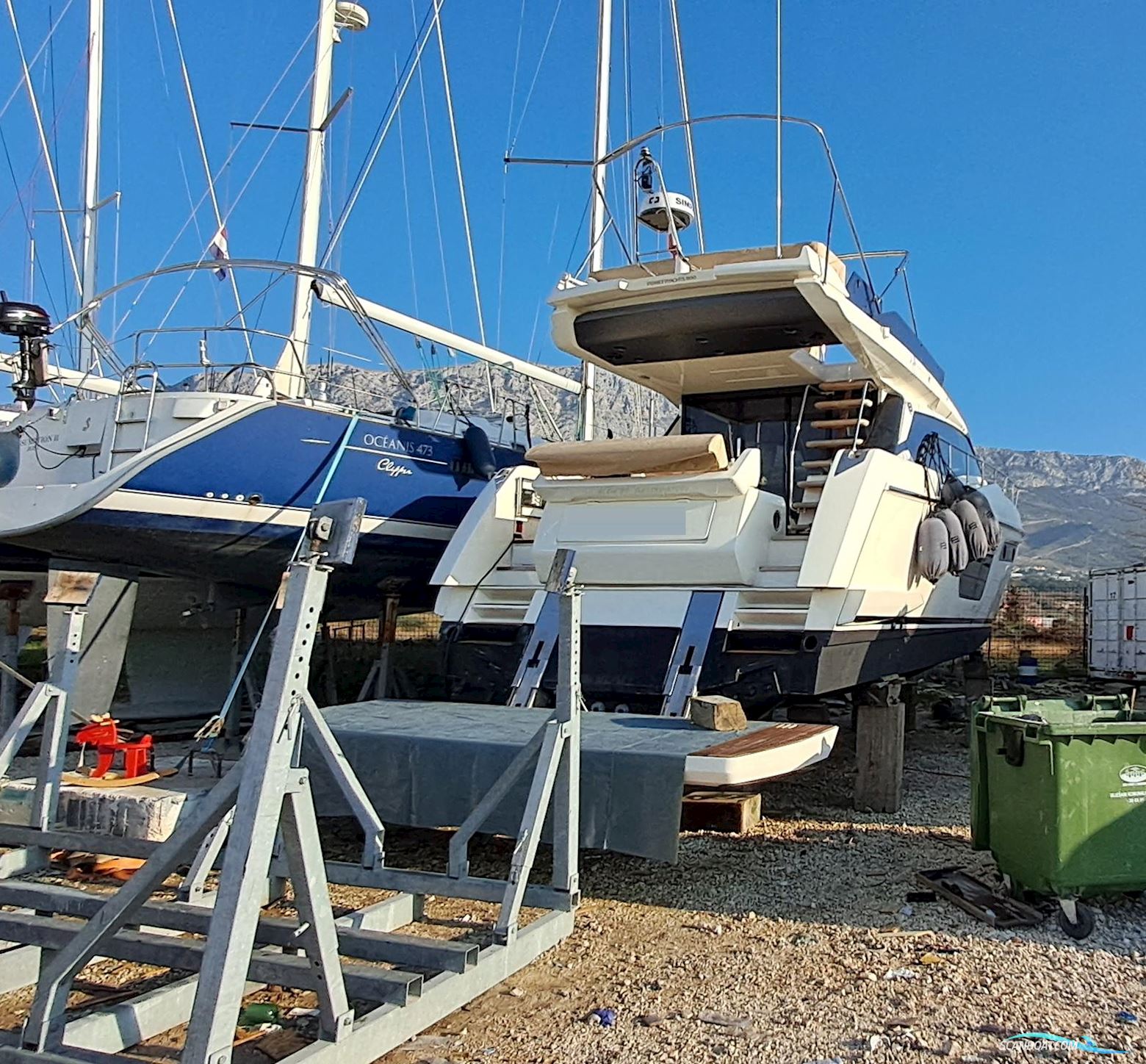 Ferretti 500