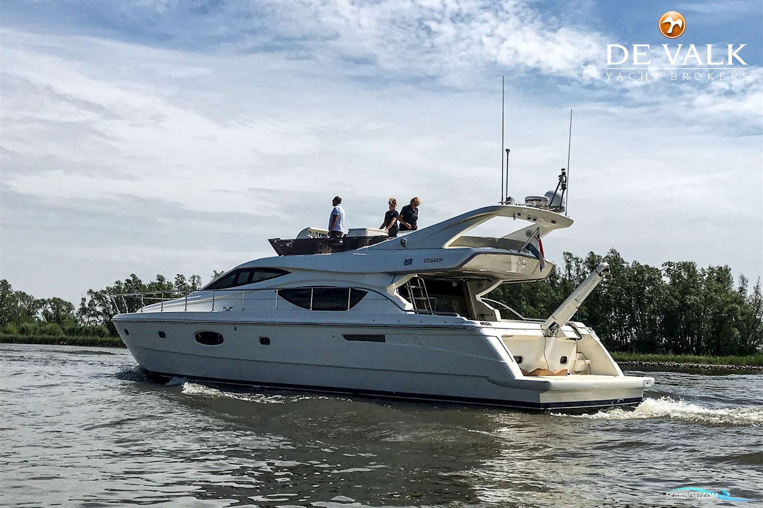 Ferretti 550