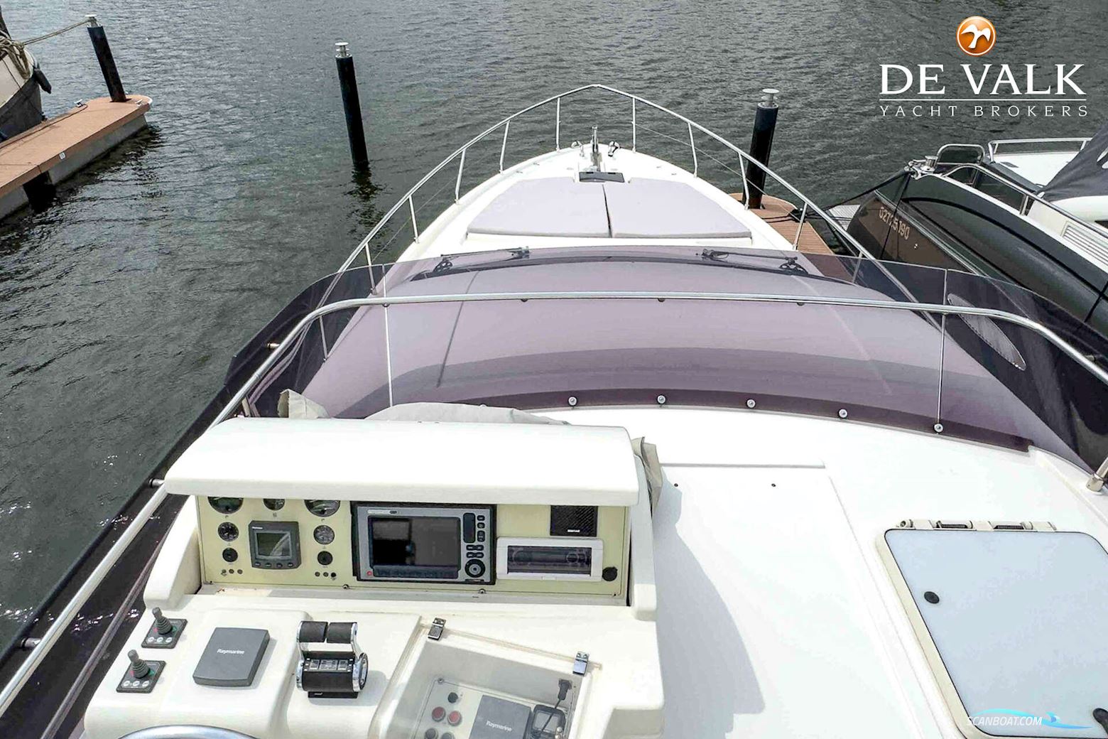 Ferretti 550