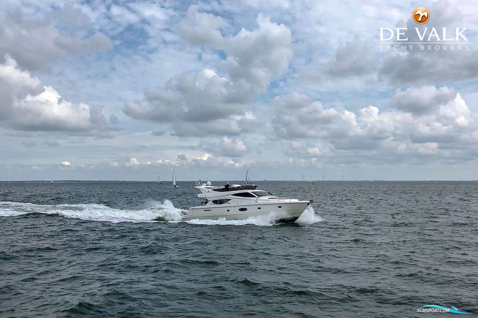 Ferretti 550