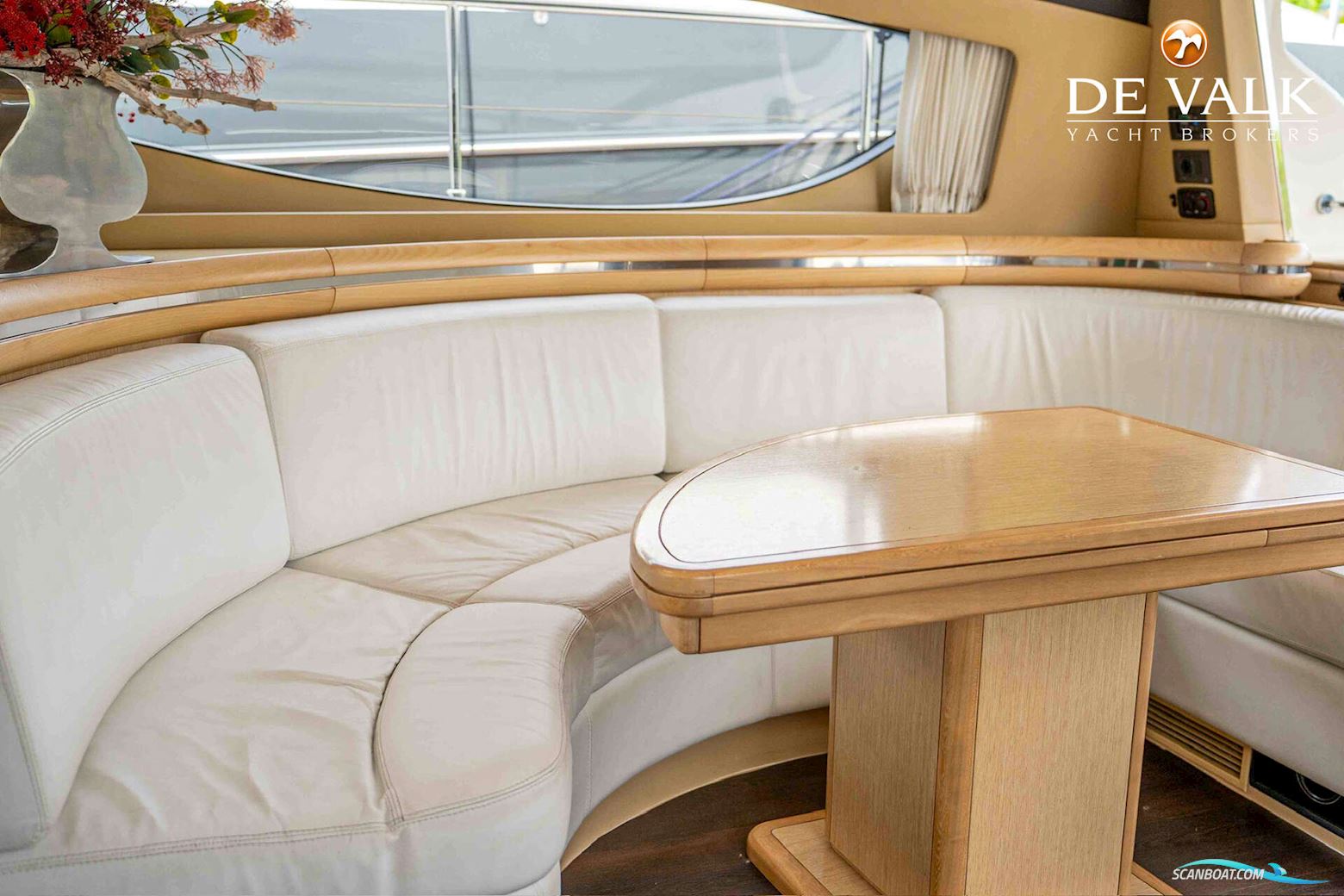 Ferretti 550