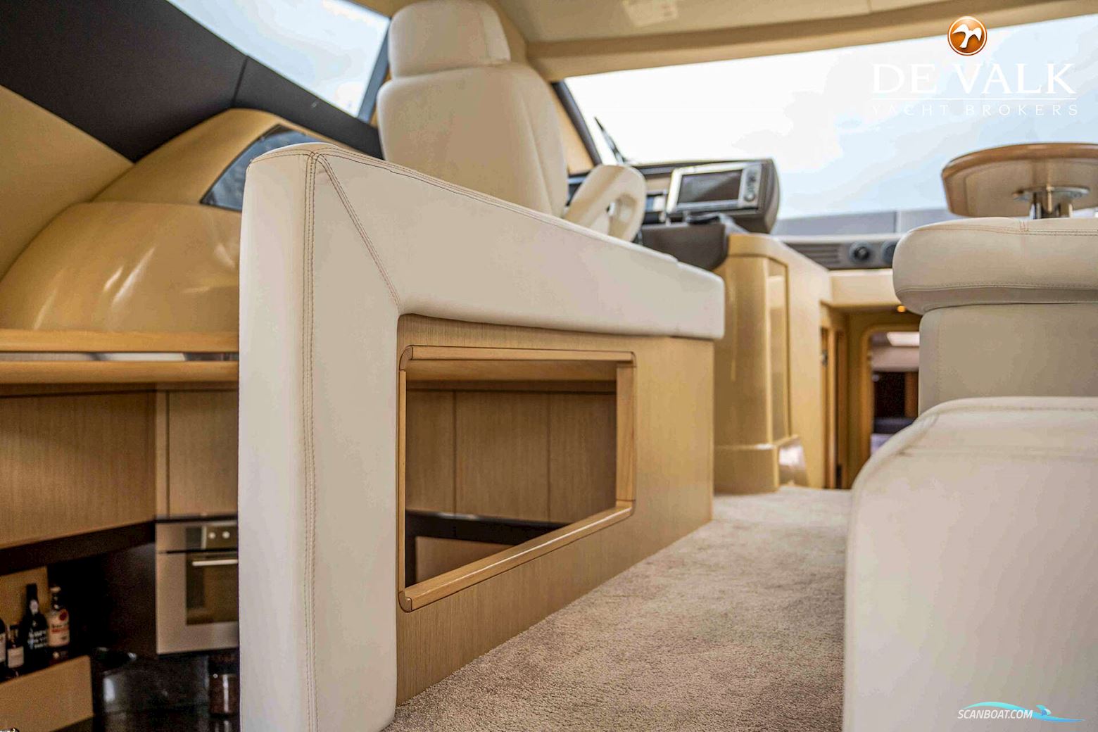 Ferretti 550